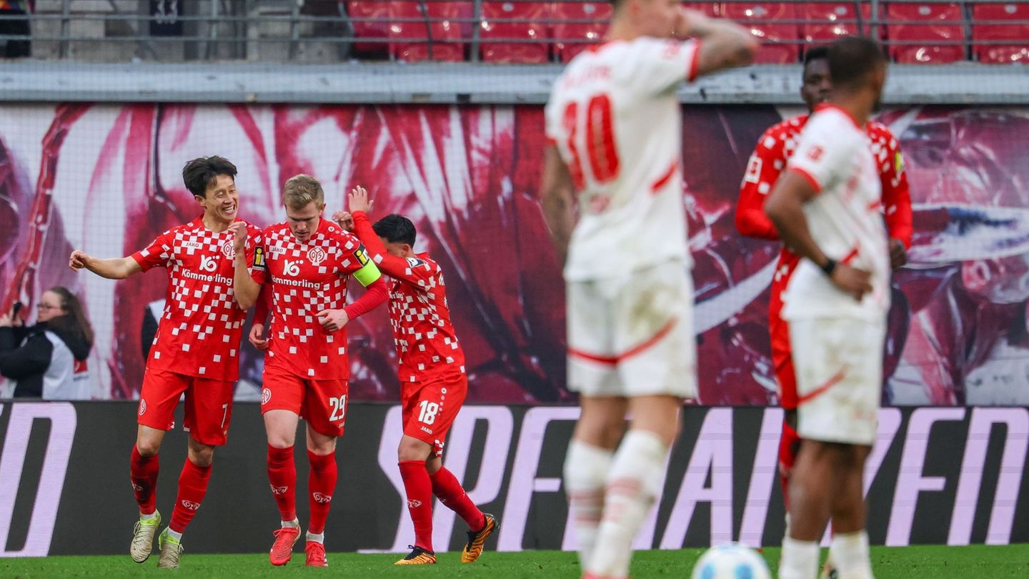 Fußball-Bundesliga: Doppelschlag nach Blitz-Tor: Mainz schockt Leipzig zurück