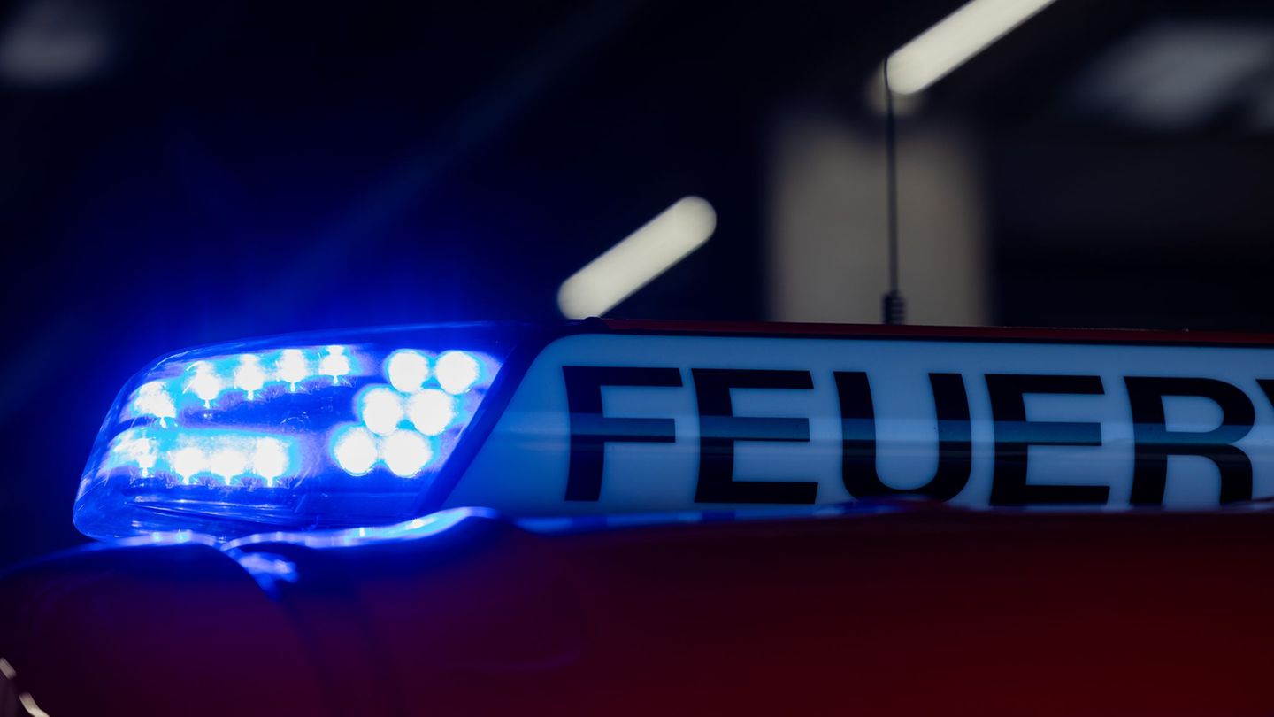 Brände: Drei Autos in Berlin Brand und weitere beschädigt