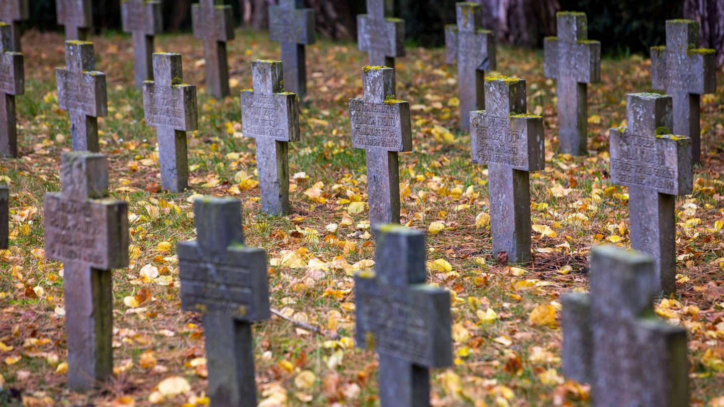 Gedenken: Kriegsgräber dienen der Erinnerung und als Mahnmal
