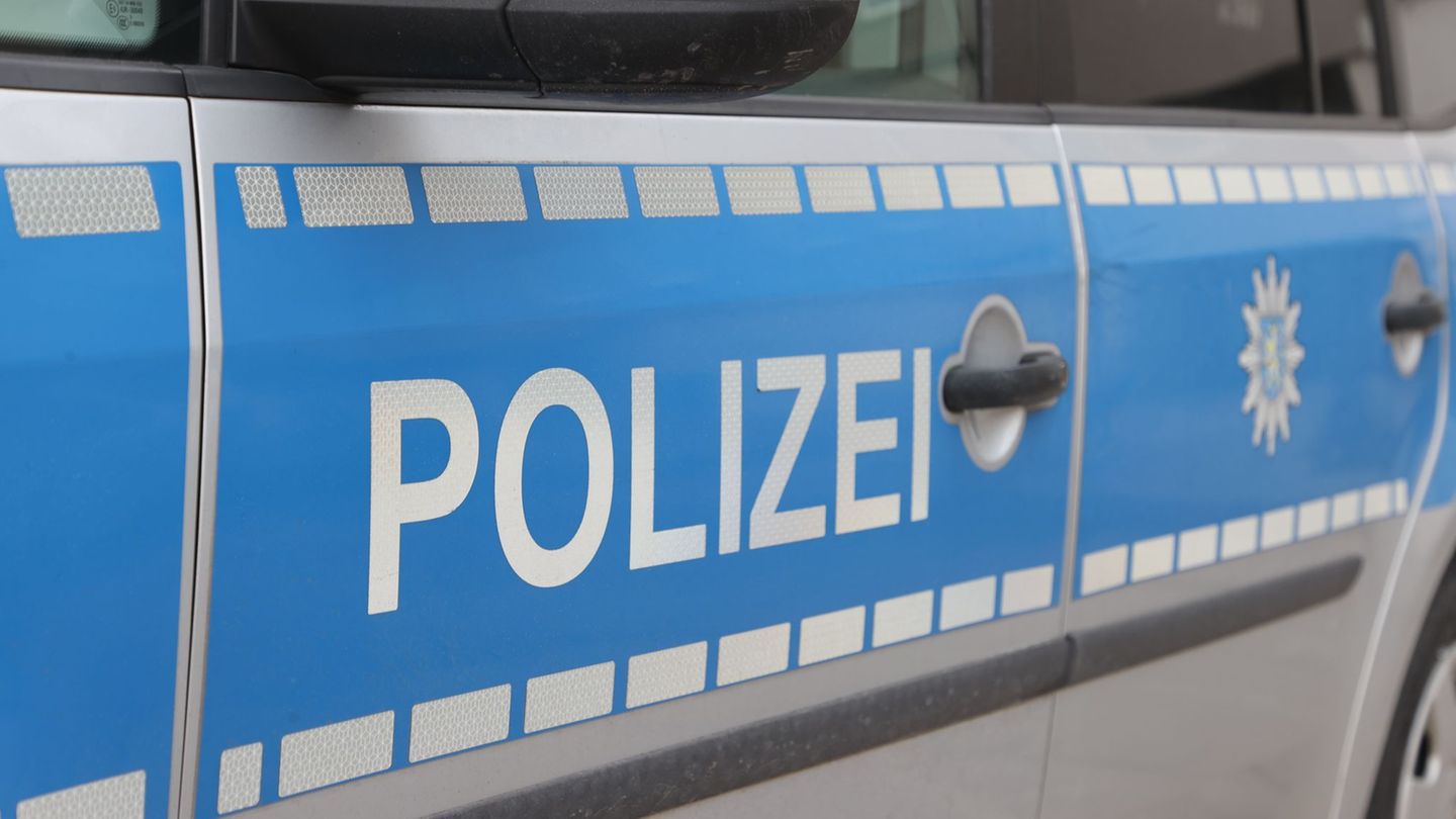 Gewalt: Vorfahrtsfehler: 81-Jähriger mit Faustschlag traktiert