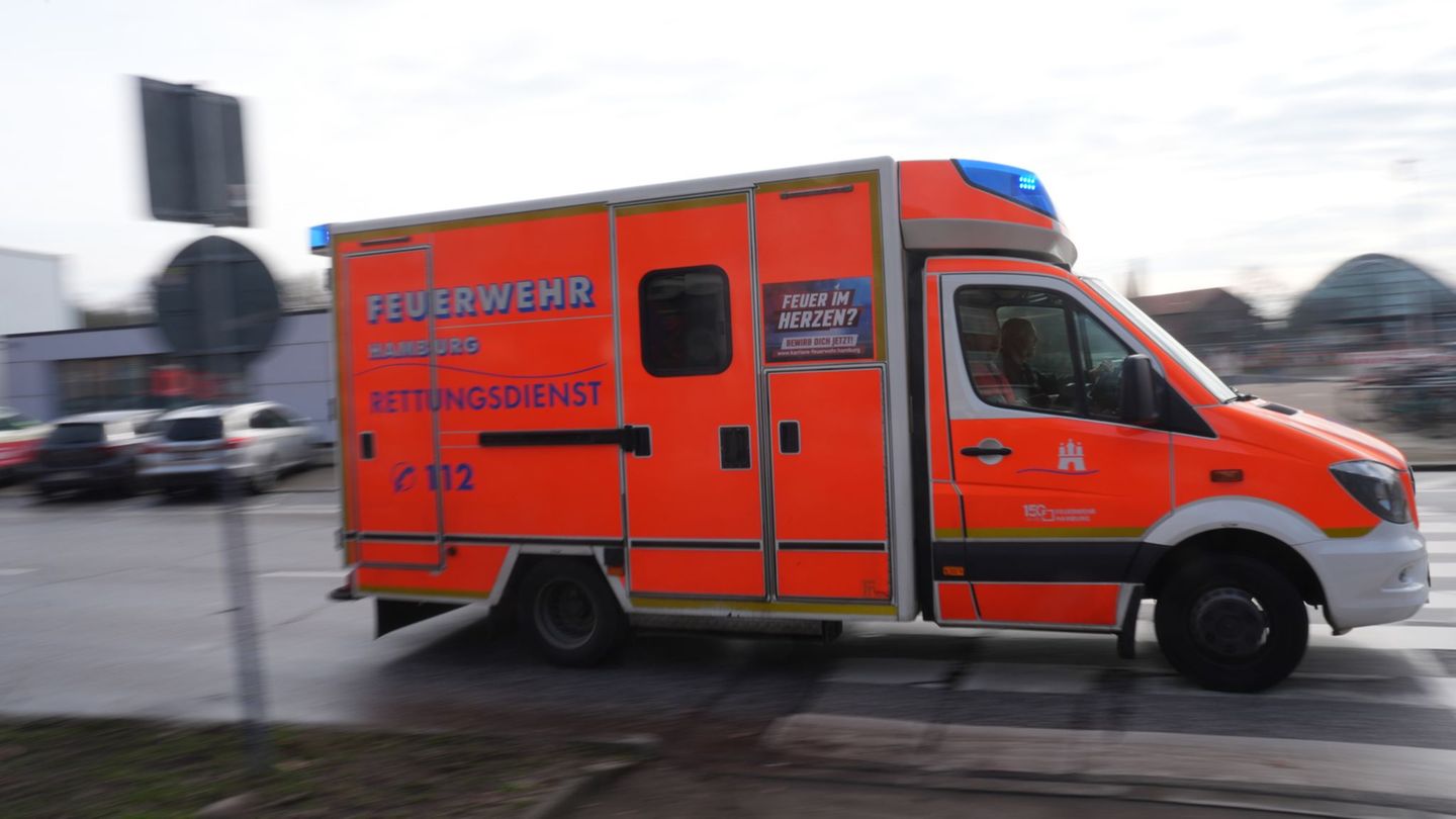 Notfälle: Wand stürzt auf Arbeiter – schwer verletzt