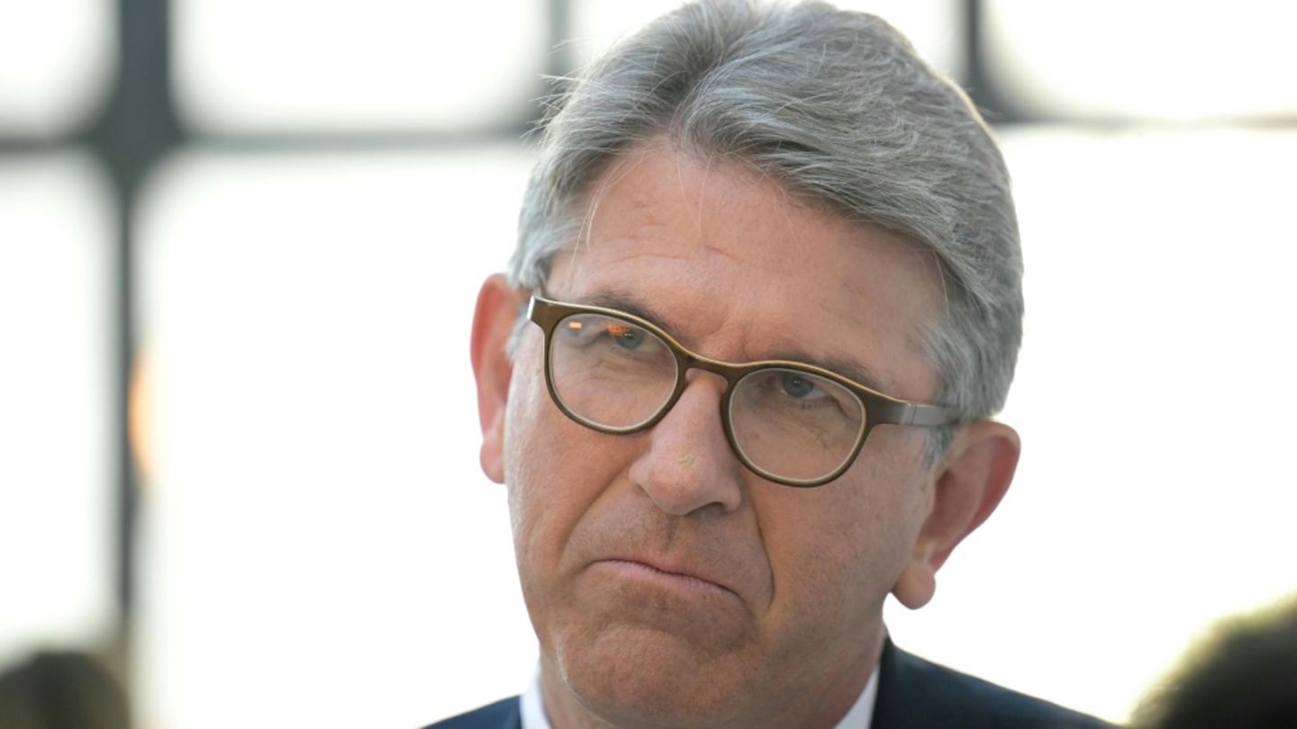 Kulturstaatsminister untersagt Gendersprache in Dienstschreiben