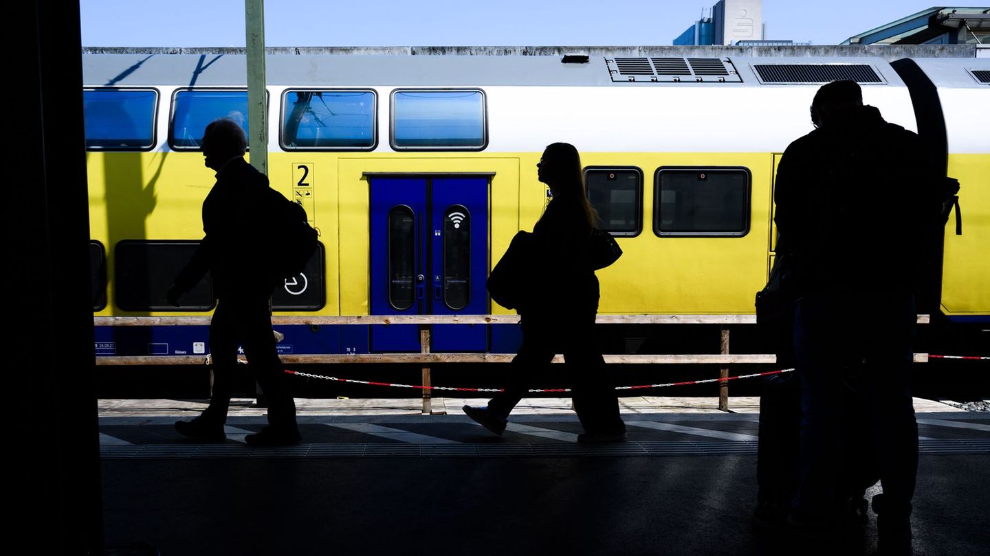 Nahverkehr: Preis-Streit ums Deutschlandticket – Länder kritisieren Bund