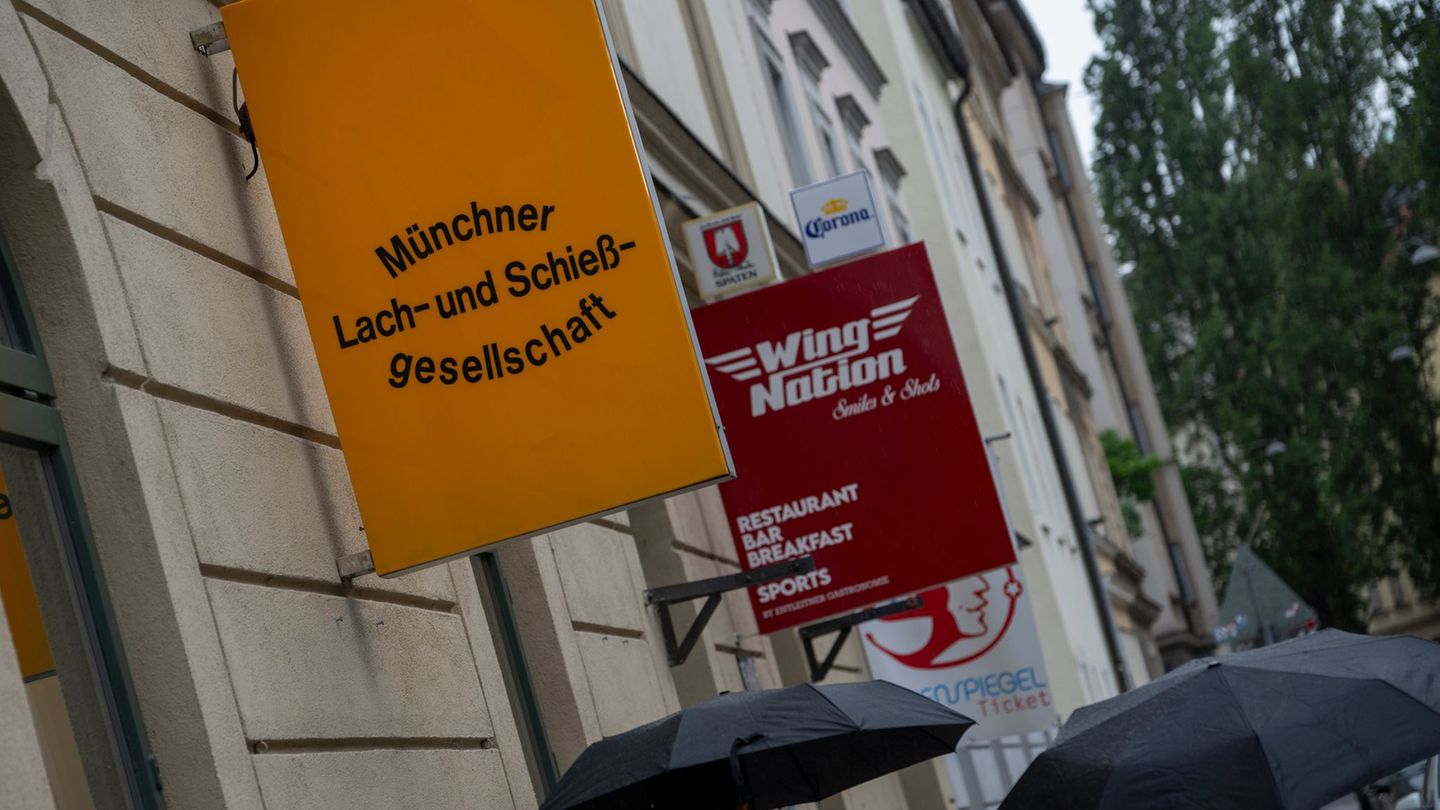 Kabarett: Wieder Neustart für „Lach- und Schießgesellschaft“